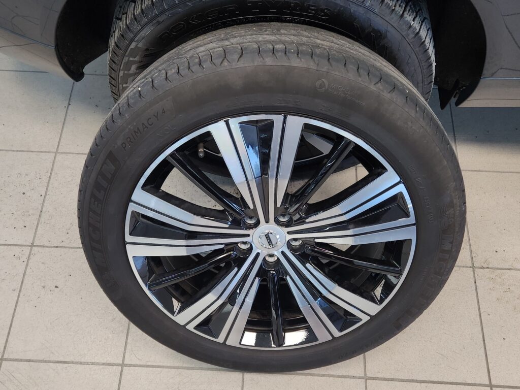 Volvo XC60, image 18