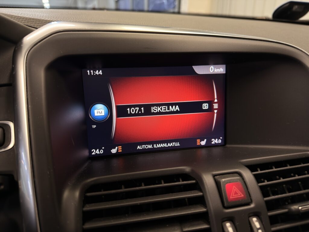 Volvo XC60, image 15