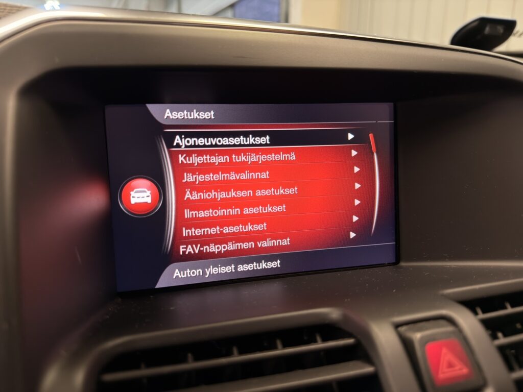 Volvo XC60, image 17