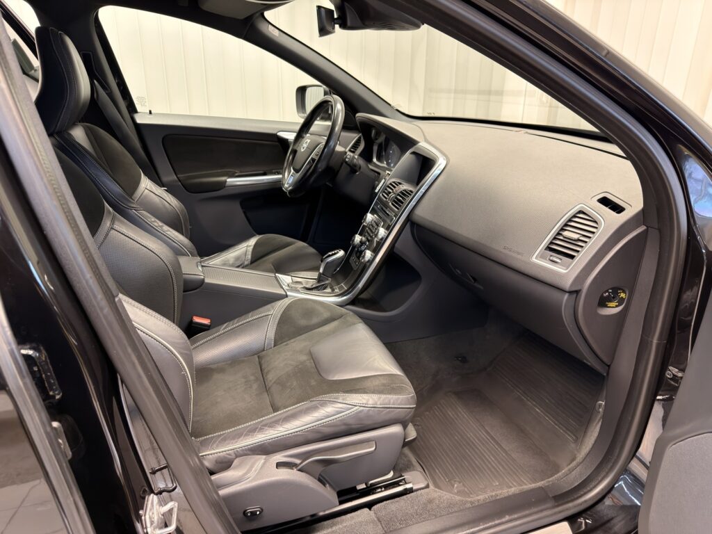 Volvo XC60, image 9