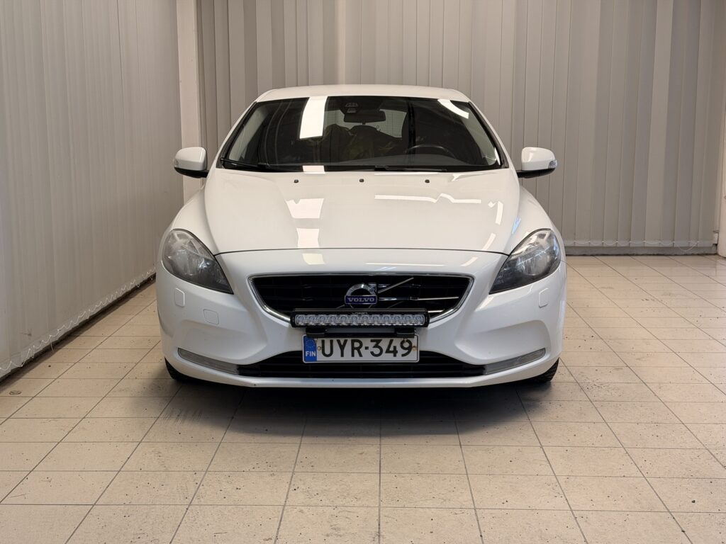 Volvo V40, image 2