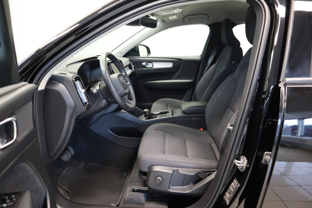 Volvo XC40, image 10