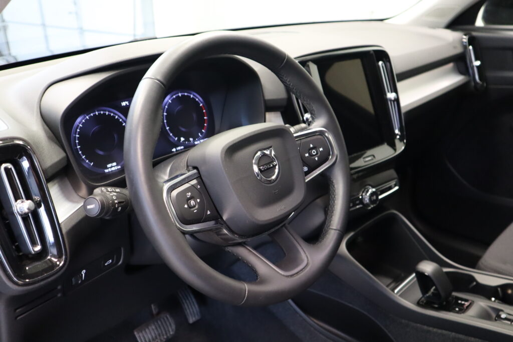 Volvo XC40, image 11
