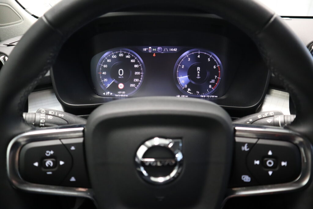 Volvo XC40, image 12