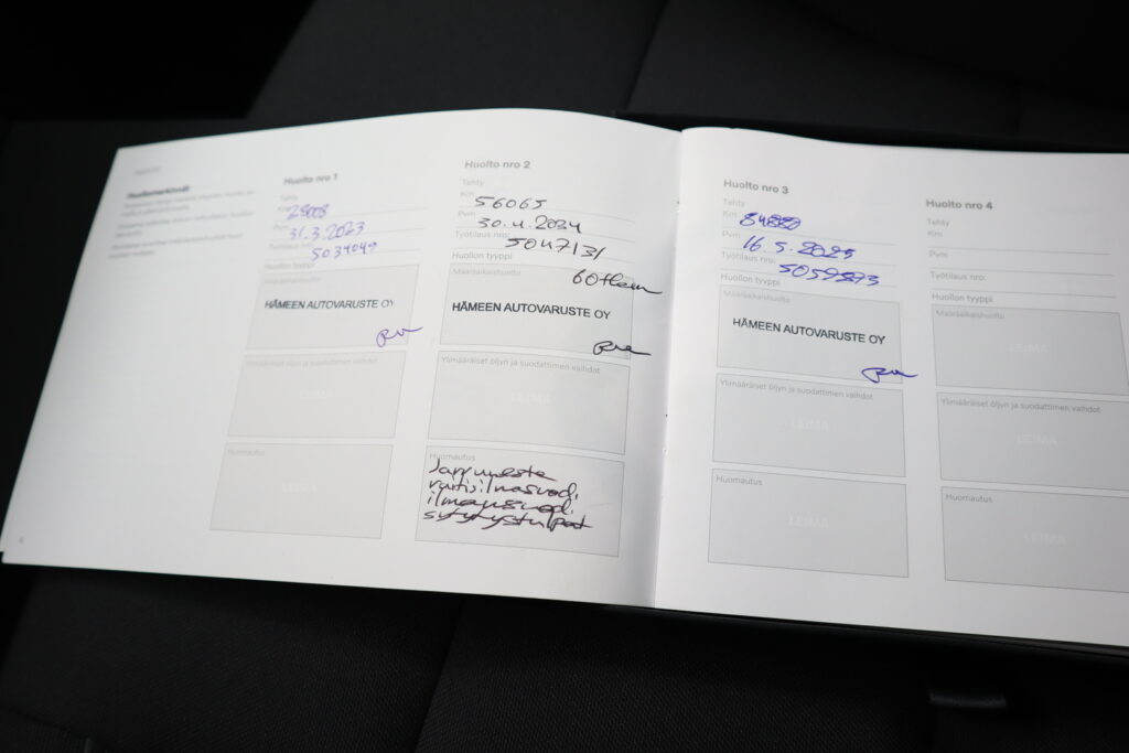 Volvo XC40, image 25