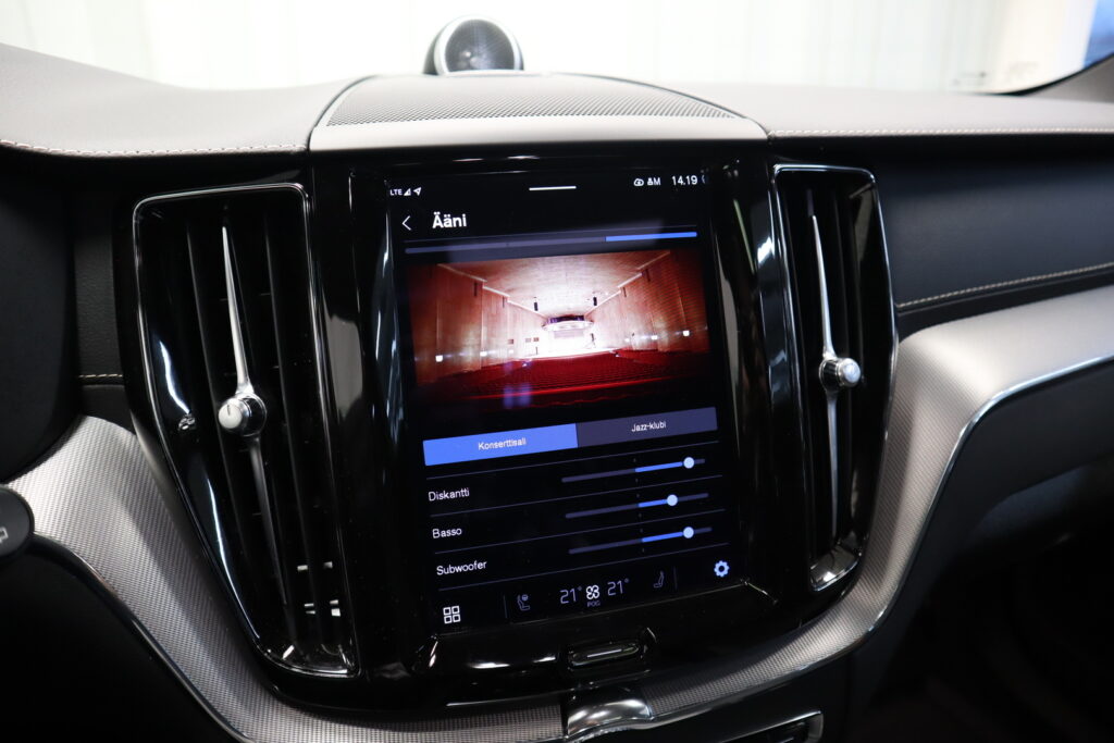 Volvo XC60, image 23