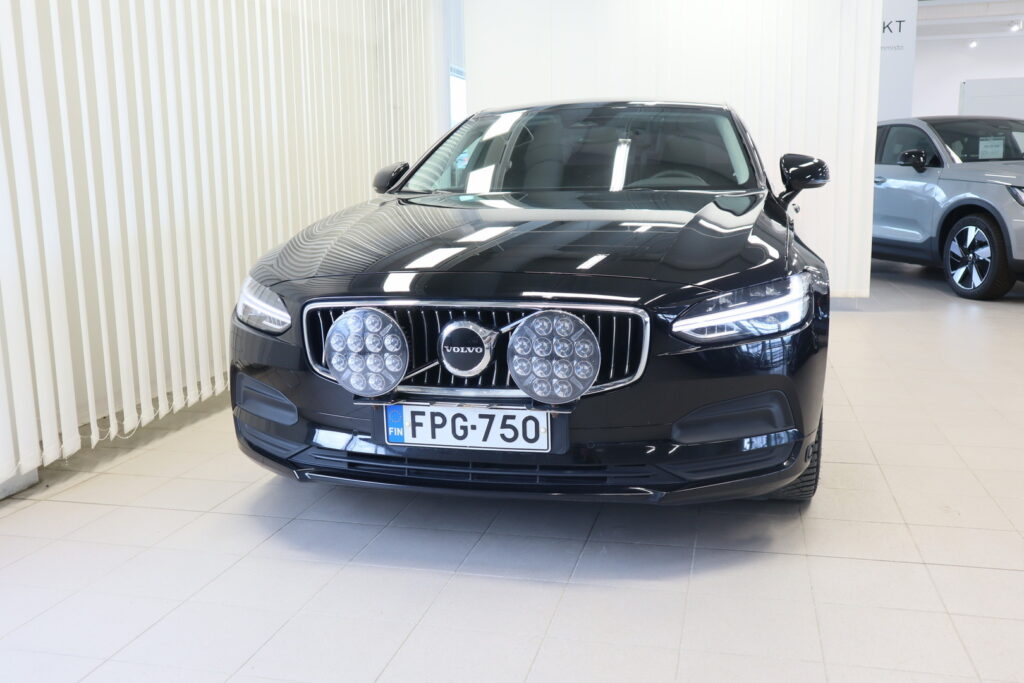 Volvo S90, image 2