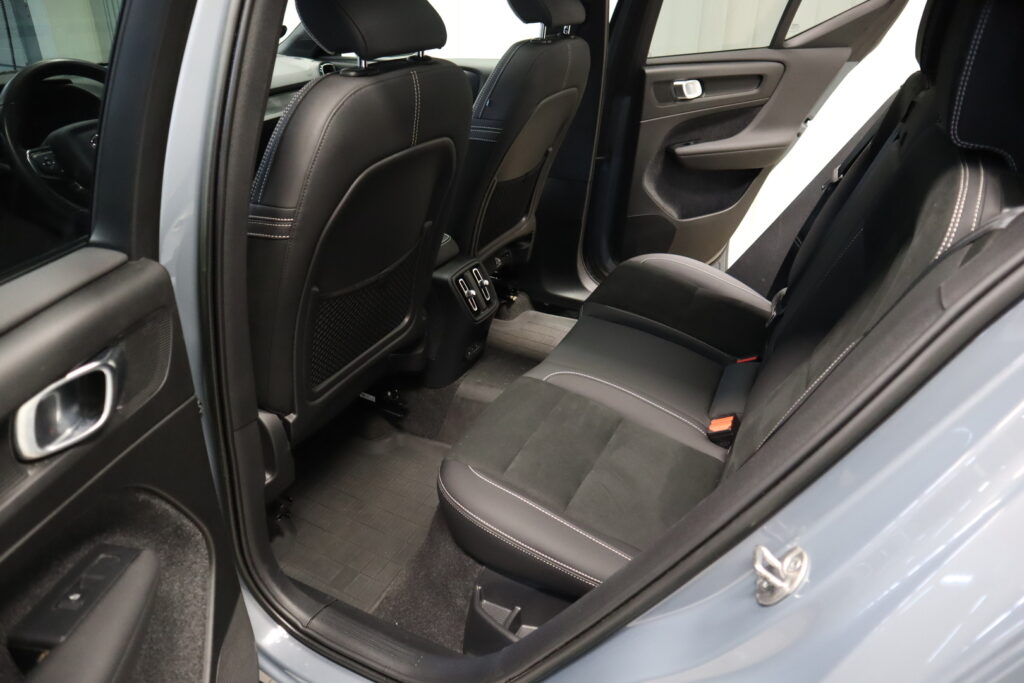 Volvo XC40, image 10