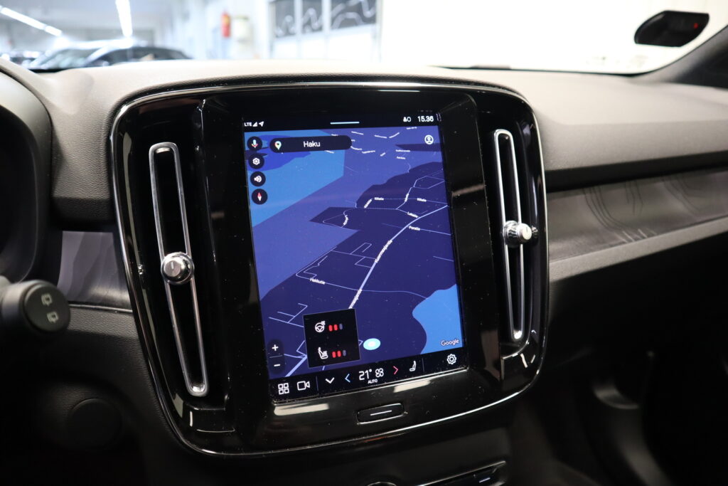 Volvo XC40, image 15