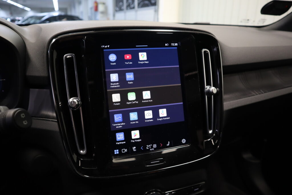 Volvo XC40, image 18