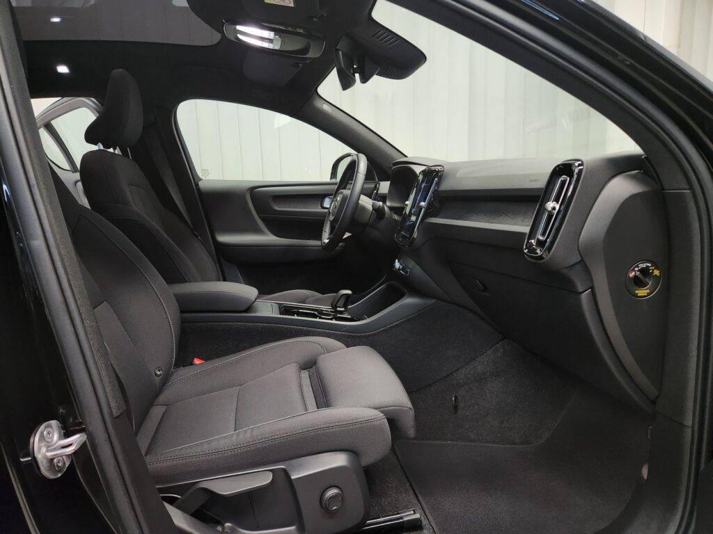 Volvo C40, image 10