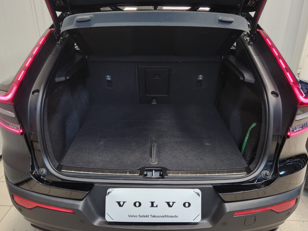 Volvo C40, image 22