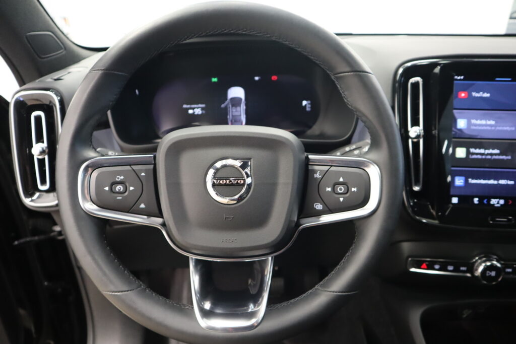 Volvo C40, image 14