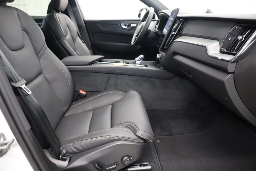 Volvo XC60, image 10