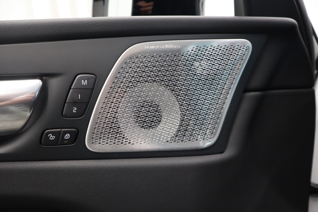 Volvo XC60, image 12