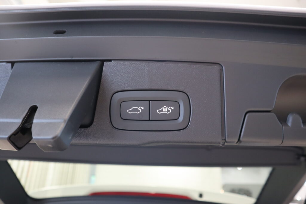 Volvo XC60, image 22