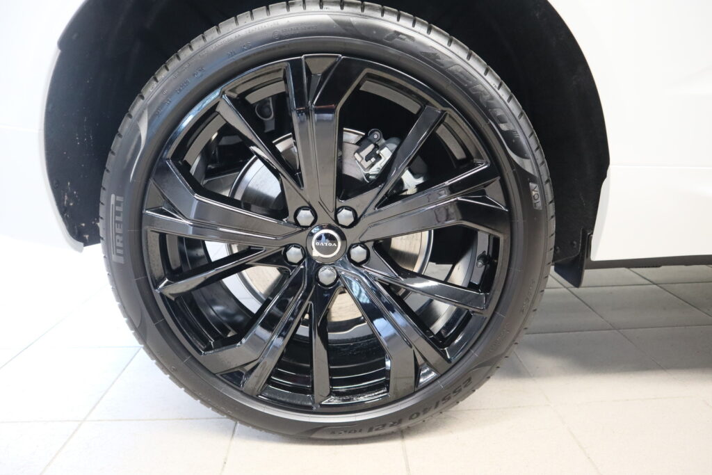 Volvo XC60, image 23