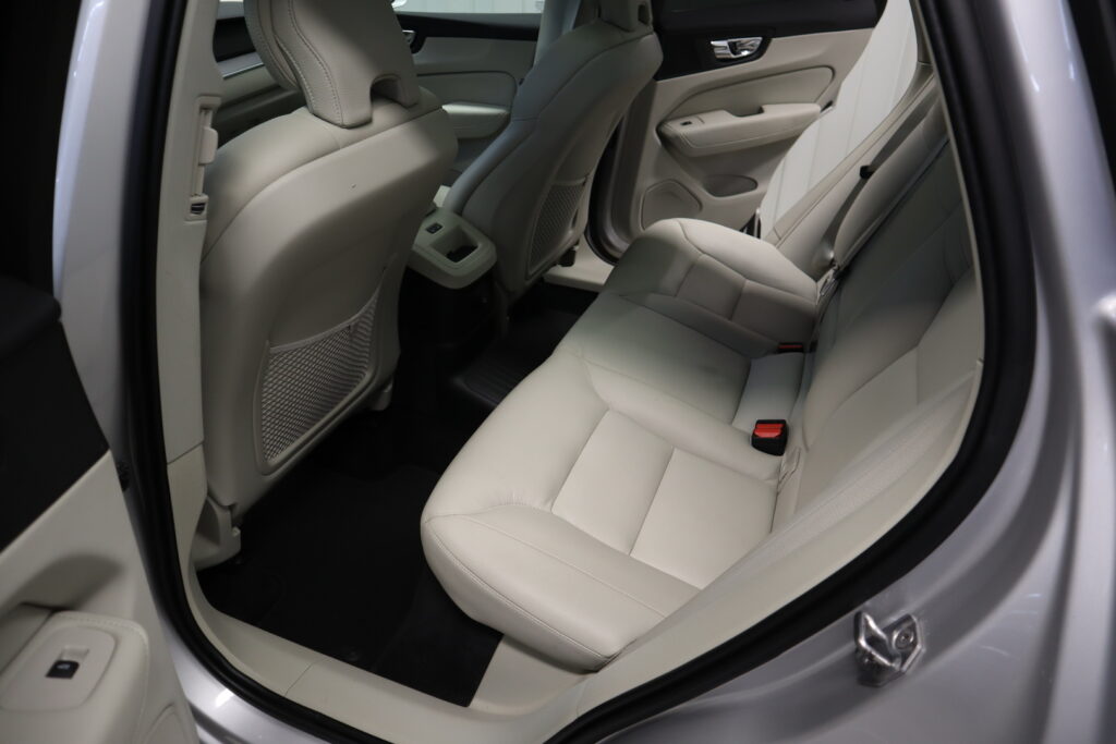 Volvo XC60, image 9