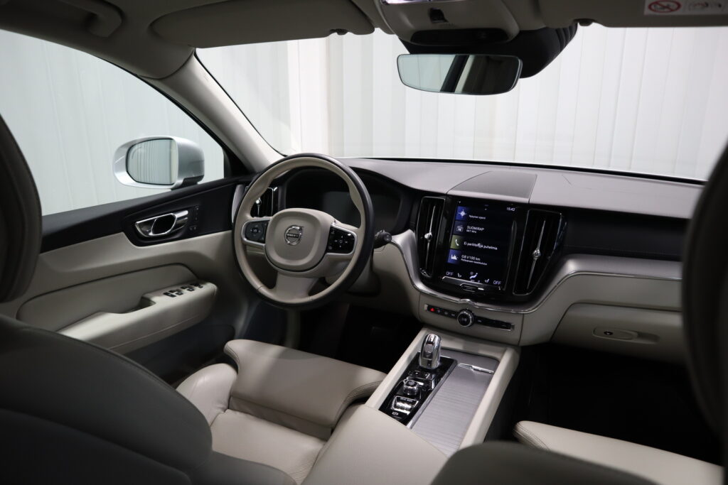 Volvo XC60, image 11