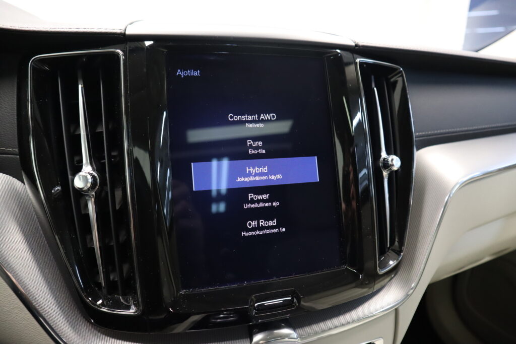 Volvo XC60, image 20