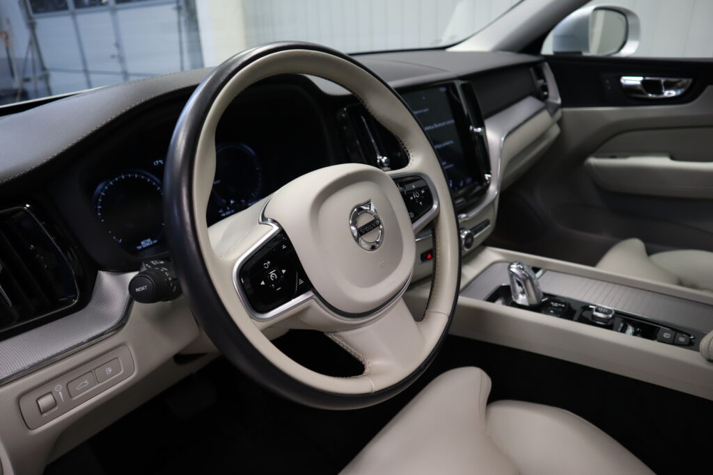 Volvo XC60, image 7