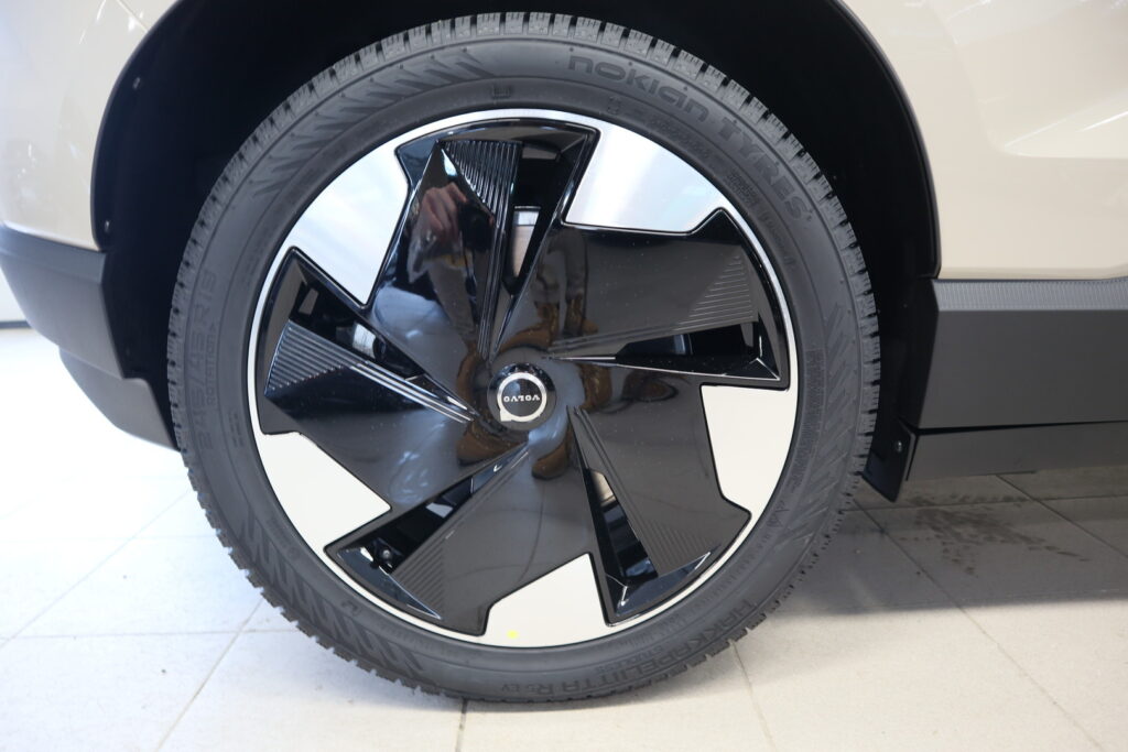 Volvo EX30, image 20