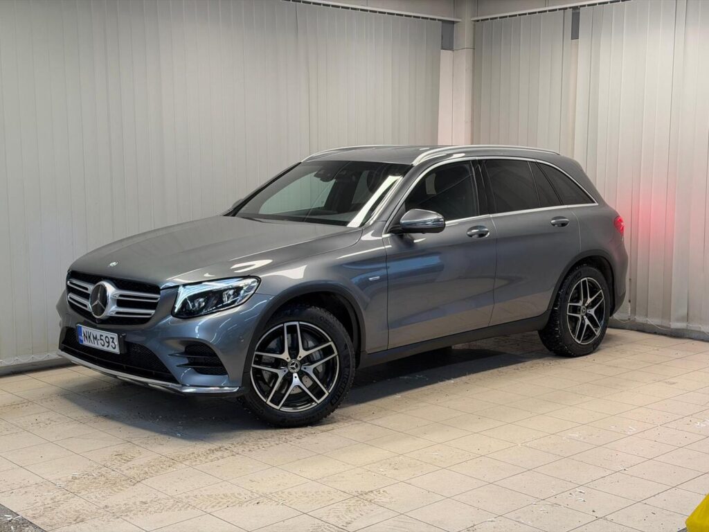 Mercedes-Benz GLC, image 1