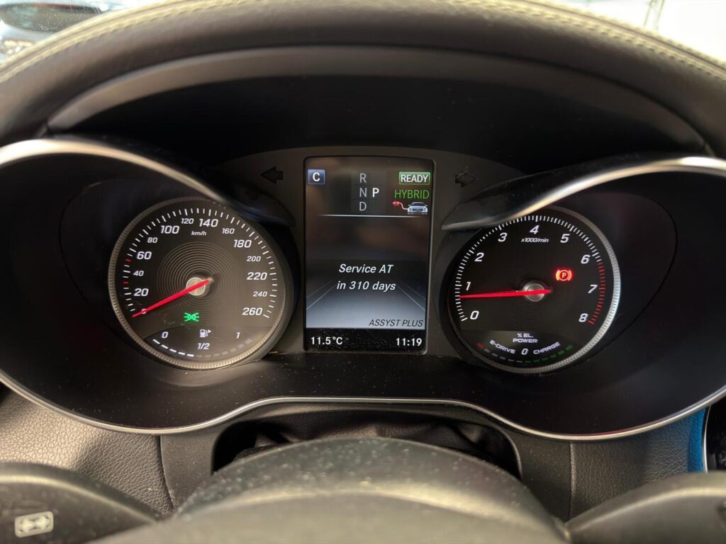 Mercedes-Benz GLC, image 16