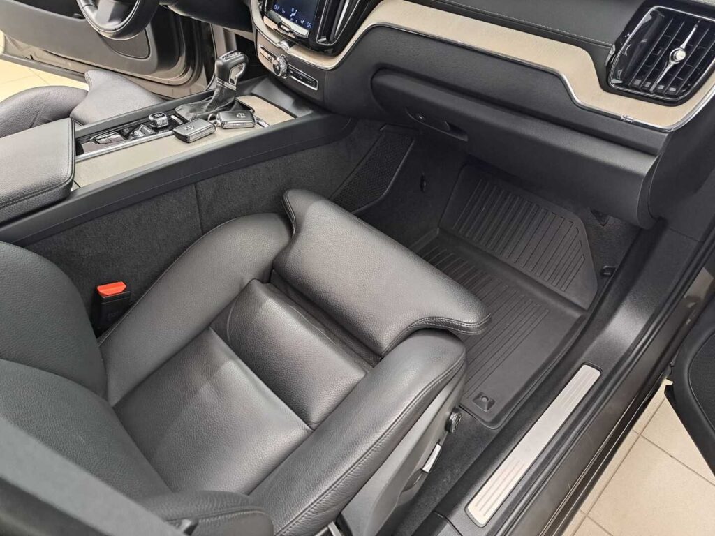 Volvo XC60, image 10