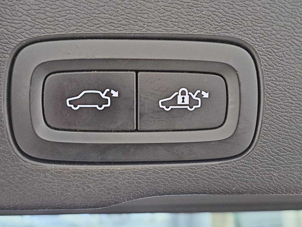 Volvo XC60, image 21