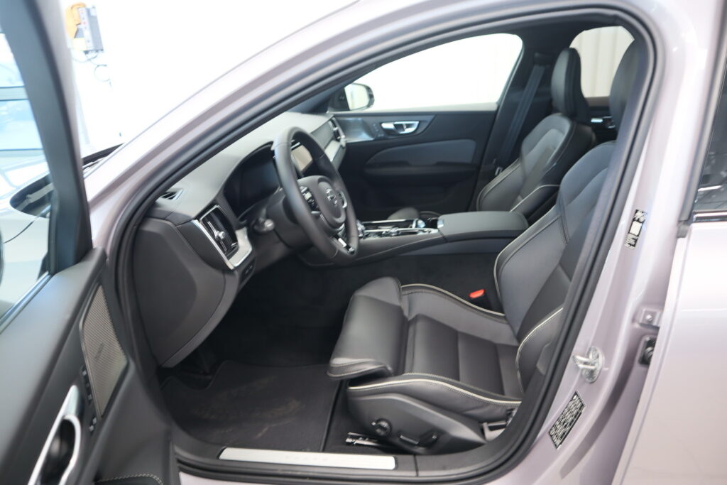 Volvo V60, image 11