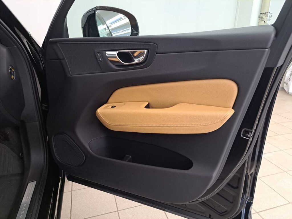 Volvo XC60, image 15
