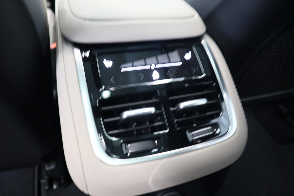 Volvo XC90, image 19