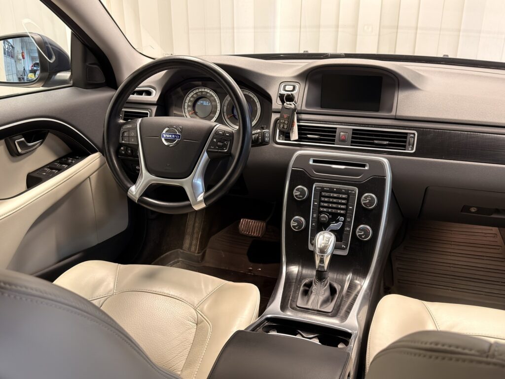 Volvo V70, image 11
