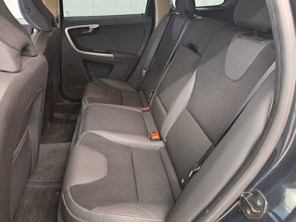 Volvo XC60, image 12