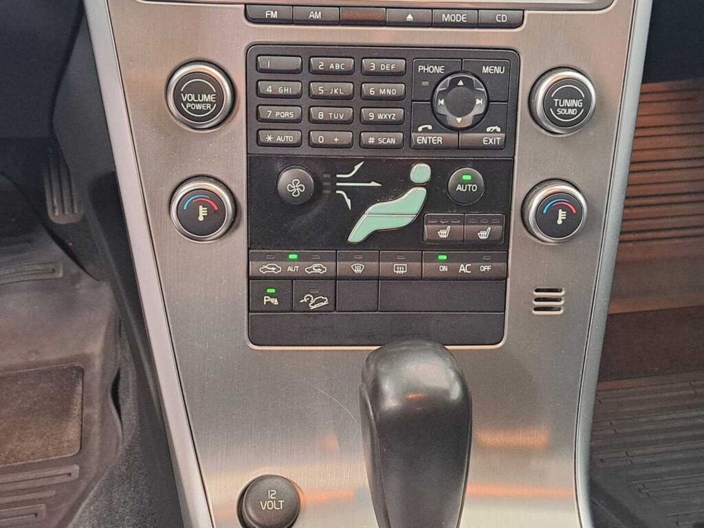 Volvo XC60, image 15