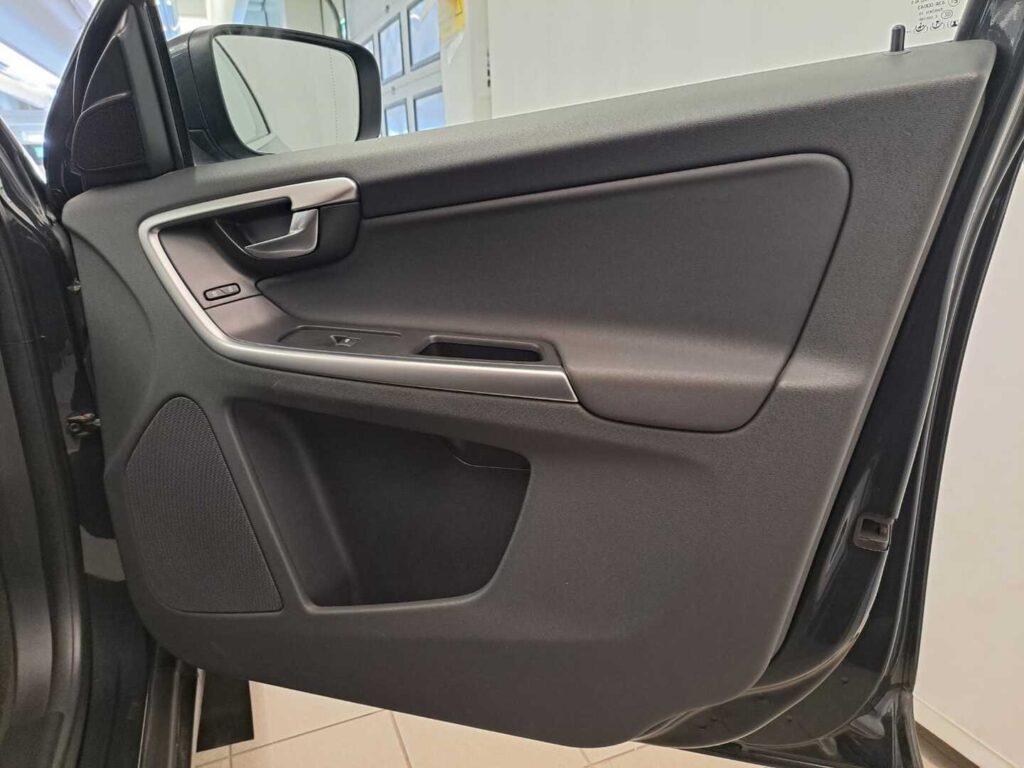 Volvo XC60, image 21