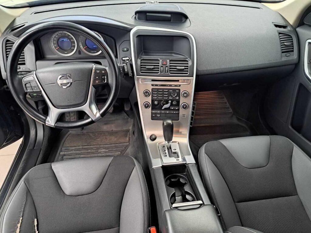 Volvo XC60, image 9