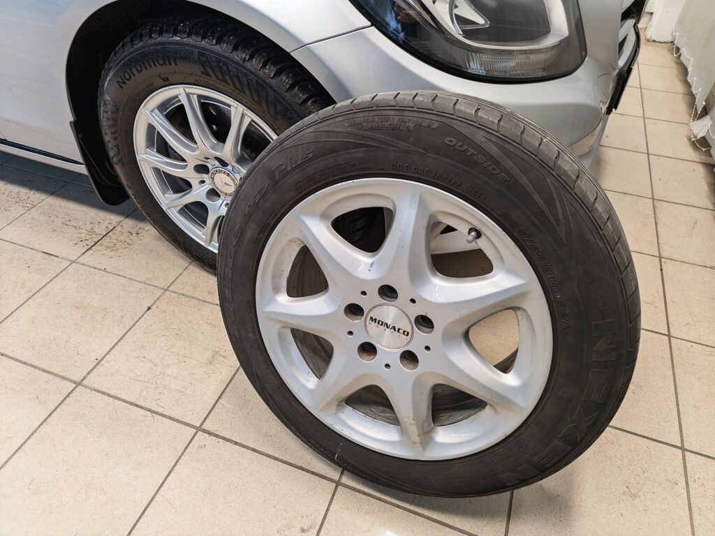 Mercedes-Benz C, image 19