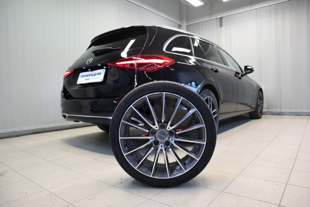 Mercedes-Benz C, image 26