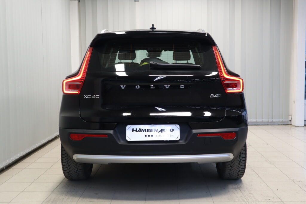 Volvo XC40, image 8