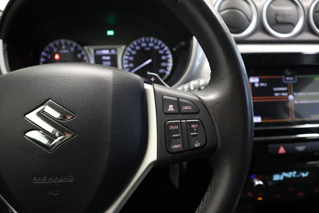 Suzuki Vitara, image 11