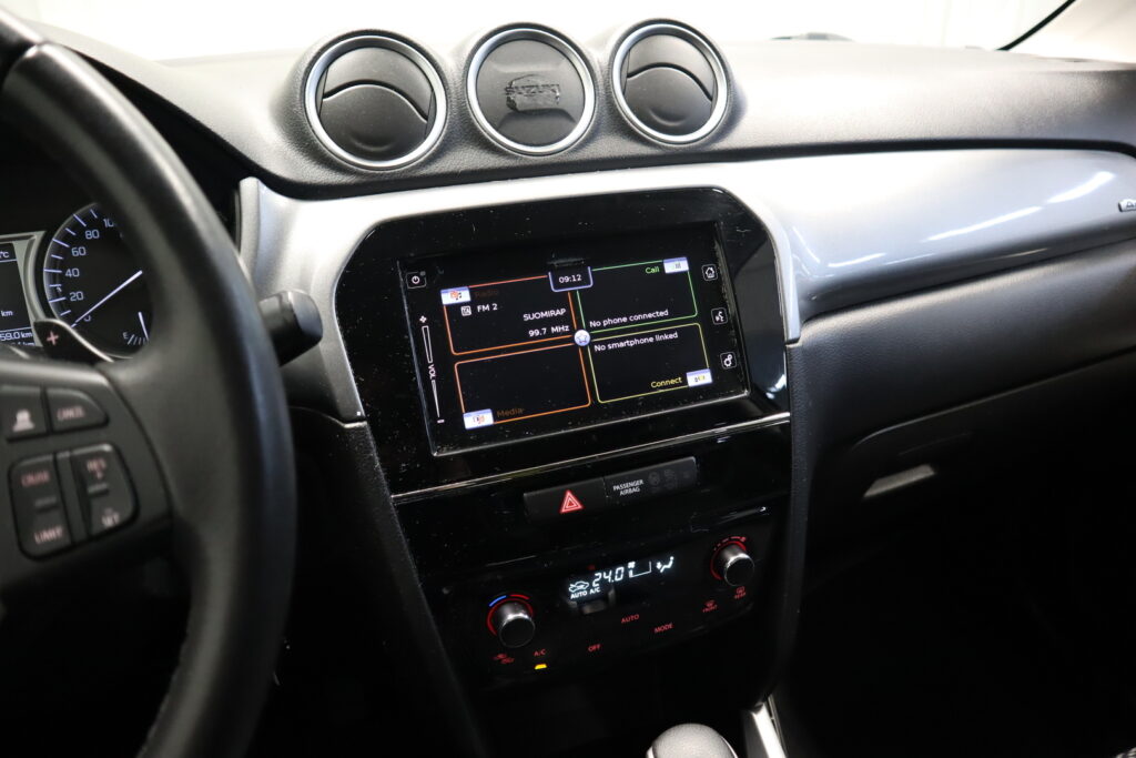 Suzuki Vitara, image 12