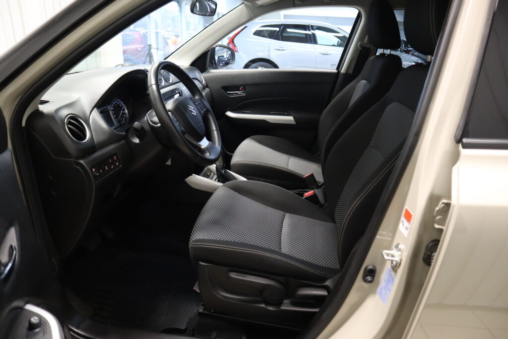 Suzuki Vitara, image 9