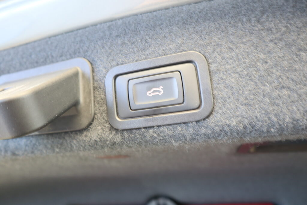 Audi A6, image 10