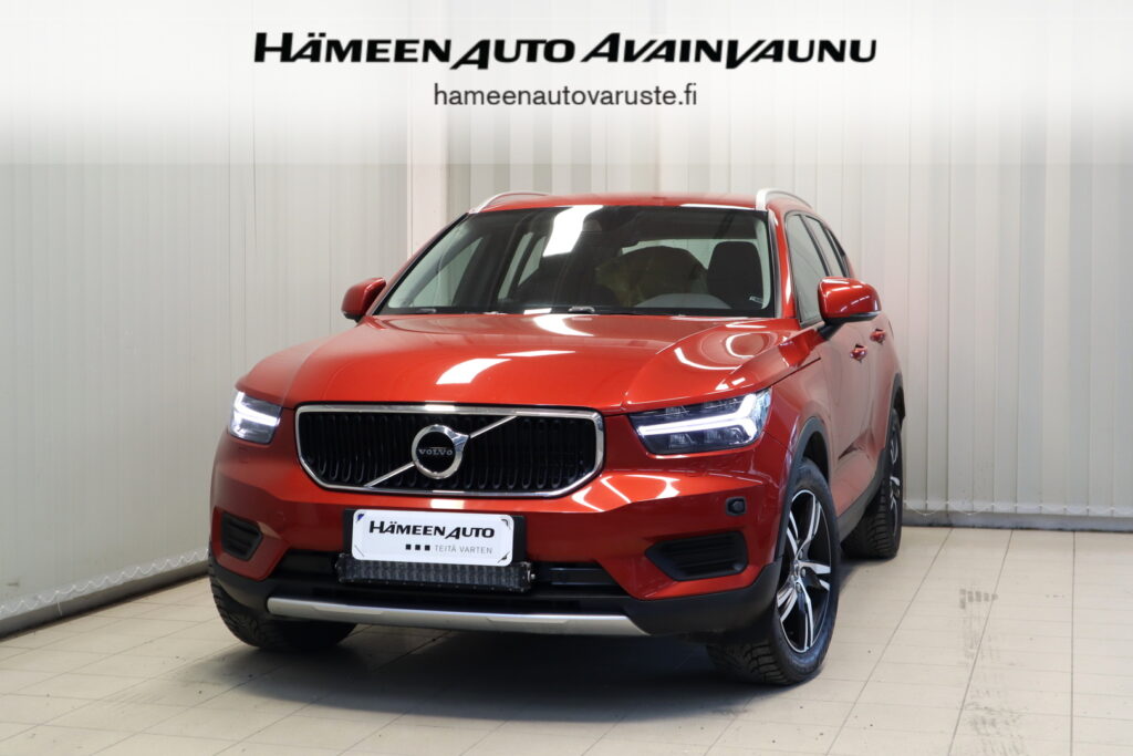 Volvo XC40, image 1