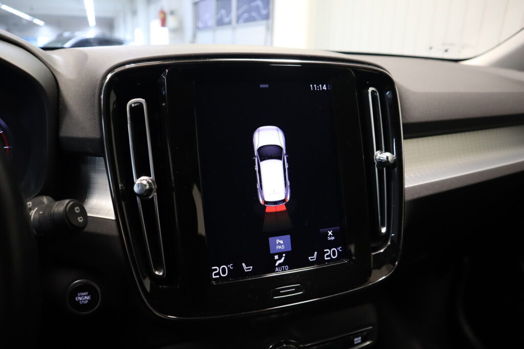 Volvo XC40, image 17
