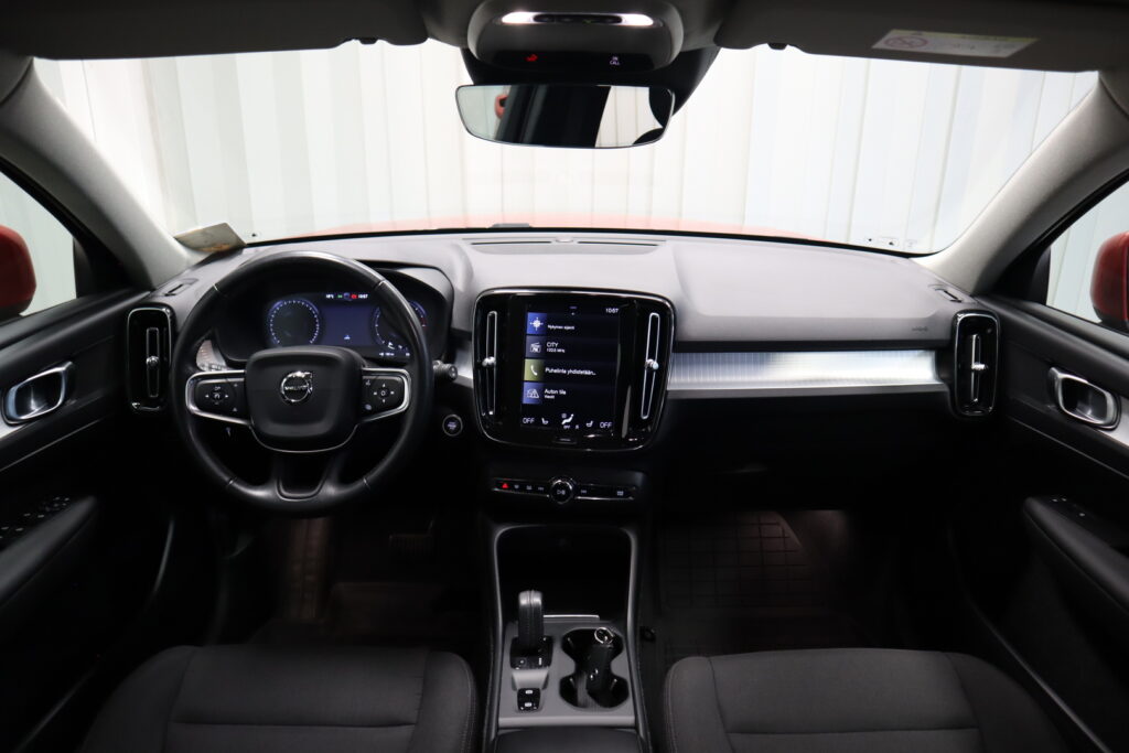 Volvo XC40, image 19