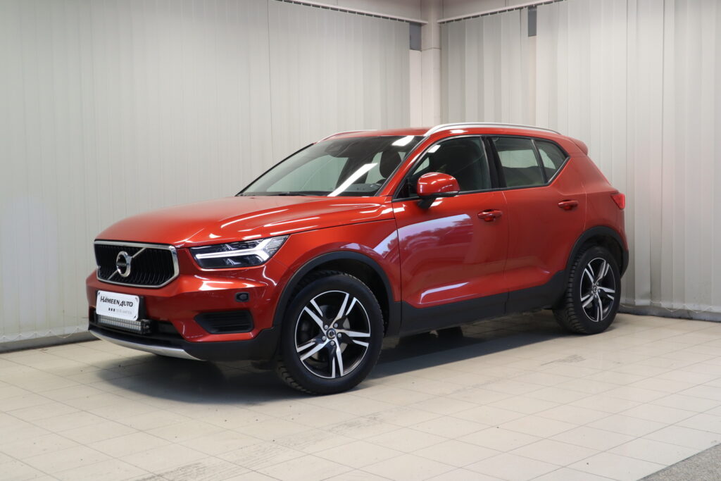Volvo XC40, image 2