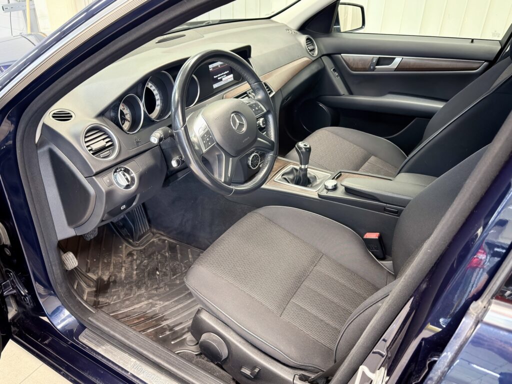 Mercedes-Benz C, image 6